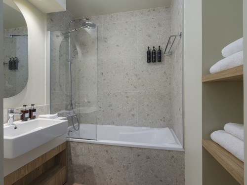 RESIDENCE INN by MARRIOTT RESIDENCE INN by MARRIOTT